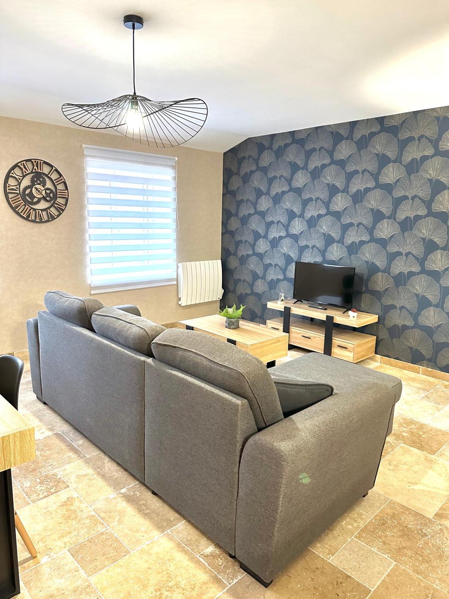 Le Petit Phuket Apartamento Saint-Laurent-sur-Saone Exterior foto