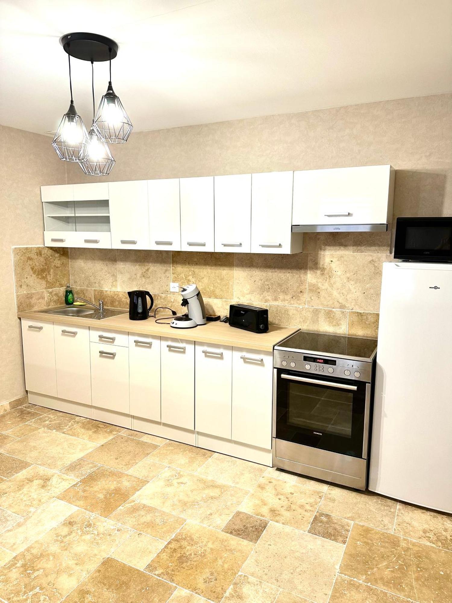 Le Petit Phuket Apartamento Saint-Laurent-sur-Saone Exterior foto